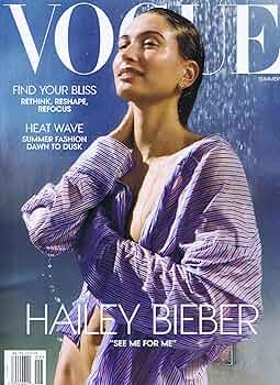 In Vogue 洋書　イン　ヴォーグ VOGUE FRANCE Magazine 1055 ADDISON RAE - YourCelebrityMagazines